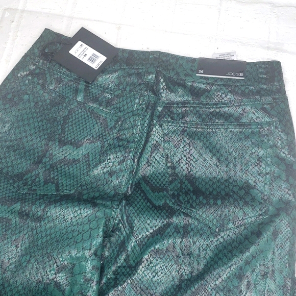 New! Joe's Jeans High Rise Crop Slim J… - Picture 13 of 14